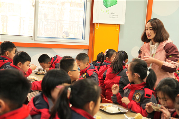 在开设同步辅导班时，托管班要注意这些方面